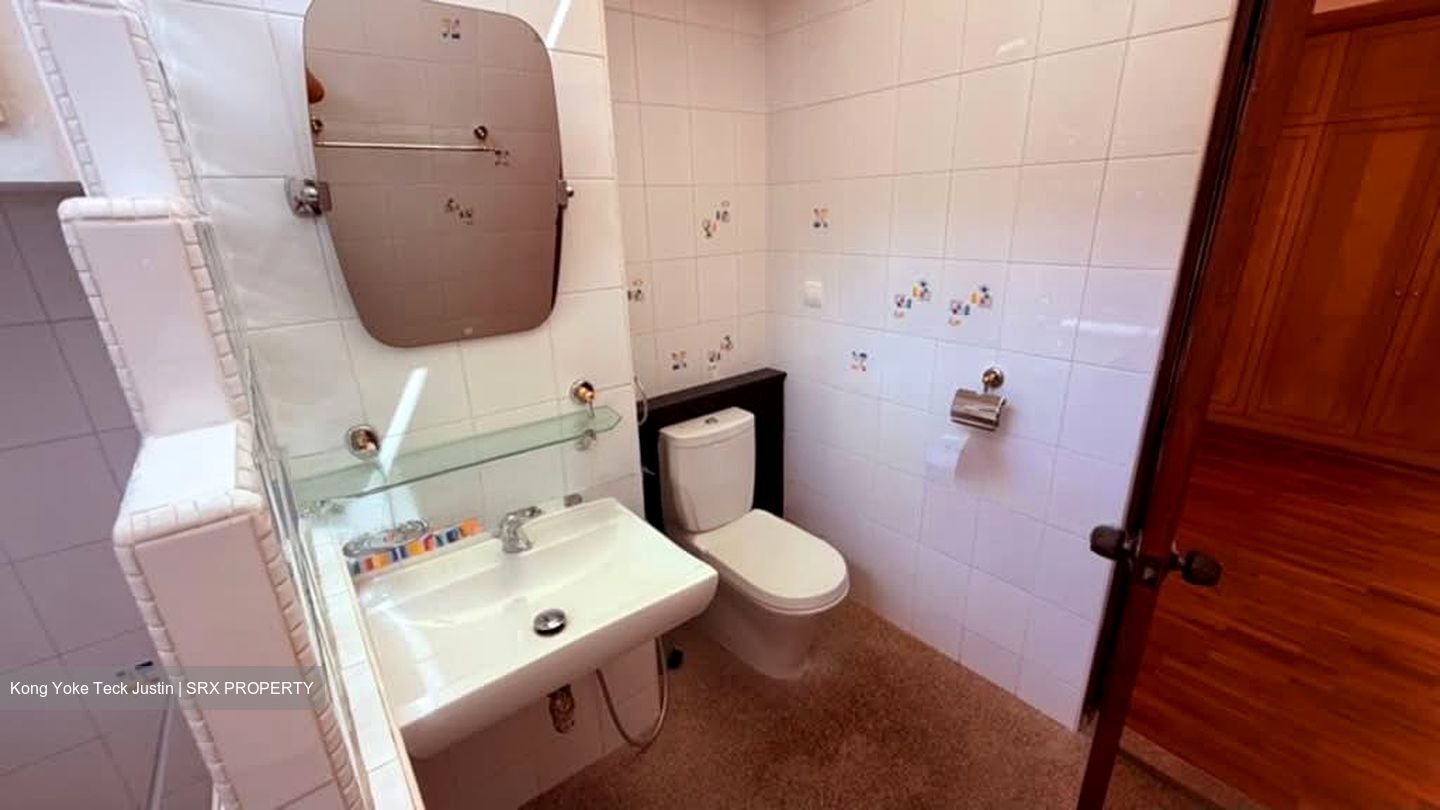 Draycott Park (D10), Terrace #528003581